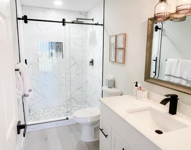 1550 S Ocean Drive - Photo Thumbnail 12