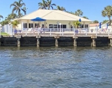 640 Snug Harbor Drive - Photo Thumbnail 21