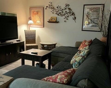 640 Snug Harbor Drive - Photo Thumbnail 4