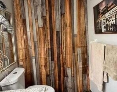 640 Snug Harbor Drive - Photo Thumbnail 5