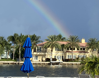 640 Snug Harbor Drive - Photo Thumbnail 8