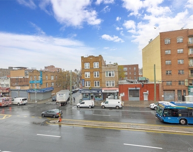 Jamaica Avenue - Photo Thumbnail 17