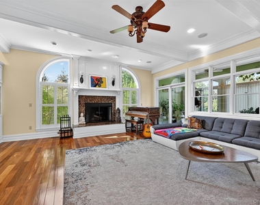 7 Paiges Way - Photo Thumbnail 7