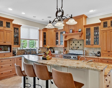 7 Paiges Way - Photo Thumbnail 9