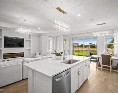 28041 Captiva Shell Loop - Photo Thumbnail 4
