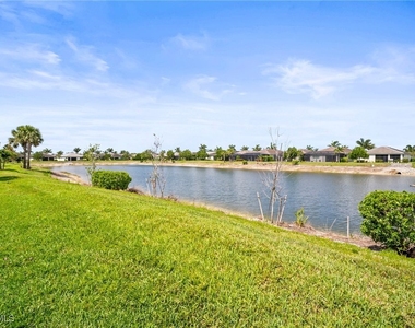 28041 Captiva Shell Loop - Photo Thumbnail 7