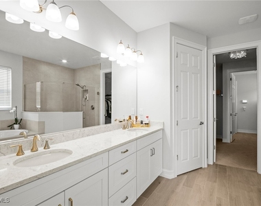 28041 Captiva Shell Loop - Photo Thumbnail 11