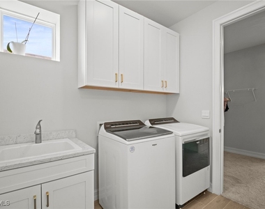 28041 Captiva Shell Loop - Photo Thumbnail 12