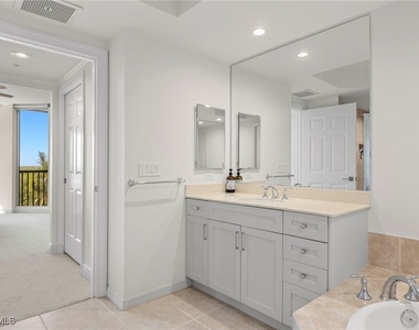 1065 Borghese Lane - Photo Thumbnail 17