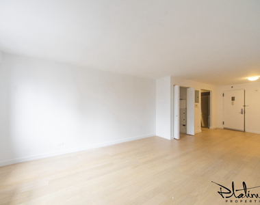 East 39th Street - Photo Thumbnail 2