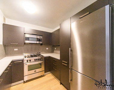 East 39th Street - Photo Thumbnail 4