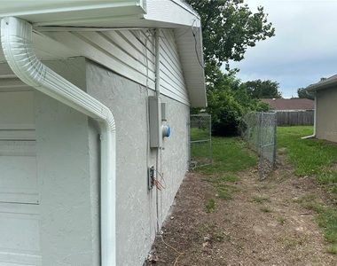 13678 Se 55th Avenue - Photo Thumbnail 2