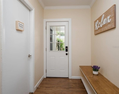 1425 Ne 13th Street - Photo Thumbnail 8