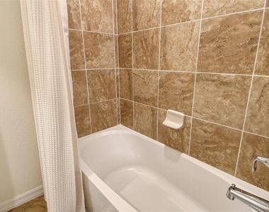 17006 Vardon Terrace - Photo Thumbnail 28