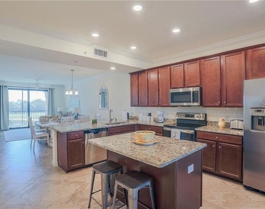 17006 Vardon Terrace - Photo Thumbnail 8