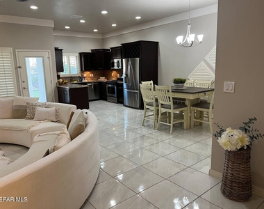 14258 Loma Esmeralda - Photo Thumbnail 2