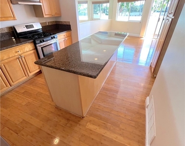 100 Cliff Drive - Photo Thumbnail 31