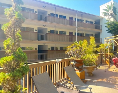 100 Cliff Drive - Photo Thumbnail 8