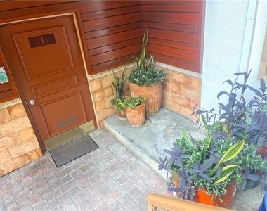 100 Cliff Drive - Photo Thumbnail 10