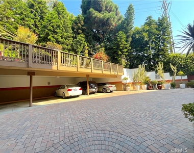 100 Cliff Drive - Photo Thumbnail 12