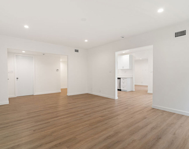 2908 W 141st Place - Photo Thumbnail 6