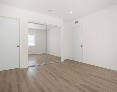 2908 W 141st Place - Photo Thumbnail 10