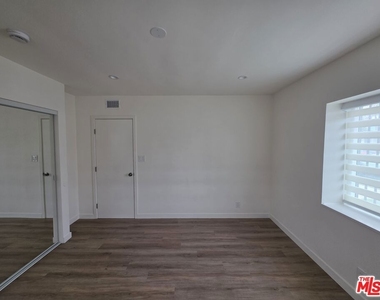 2908 W 141st Place - Photo Thumbnail 41