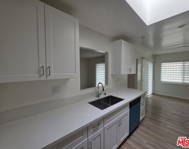2908 W 141st Place - Photo Thumbnail 17