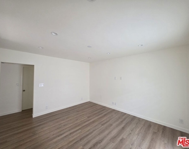 2908 W 141st Place - Photo Thumbnail 23