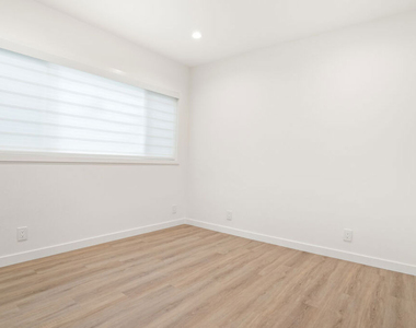 2908 W 141st Place - Photo Thumbnail 4