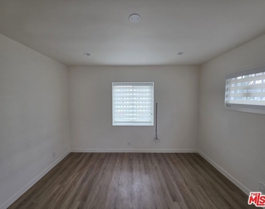2908 W 141st Place - Photo Thumbnail 43
