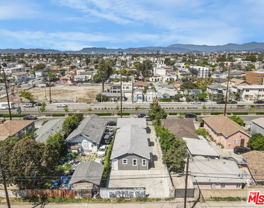 1254 Exposition Boulevard - Photo Thumbnail 22