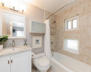 8132 Camino Del Sol - Photo Thumbnail 13