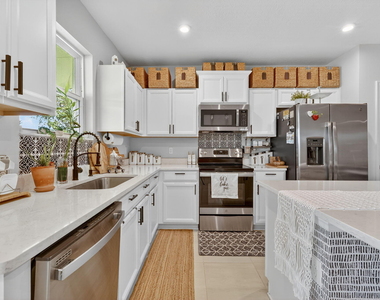 3518 Carriage Pointe Circle - Photo Thumbnail 9