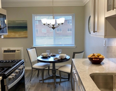 25 Williams Boulevard - Photo Thumbnail 4