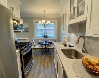5 Williams Boulevard - Photo Thumbnail 3