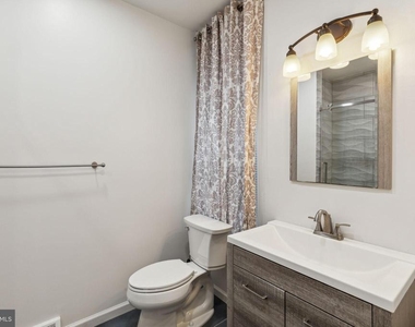 1808 W Diamond Street - Photo Thumbnail 13