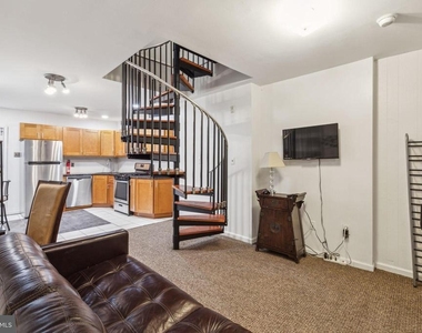 1808 W Diamond Street - Photo Thumbnail 3