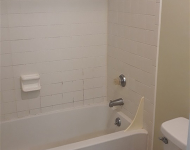 139 Kingsbury Drive - Photo Thumbnail 49