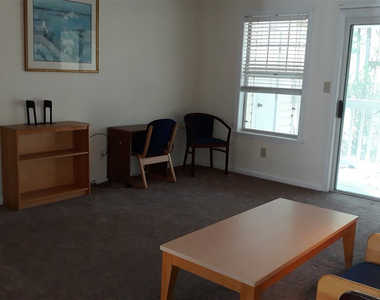 139 Kingsbury Drive - Photo Thumbnail 8