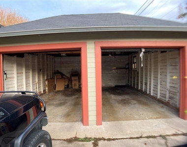 1115 W 22 1/2 St - Photo Thumbnail 27
