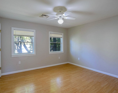 504 E Church Street - Photo Thumbnail 33