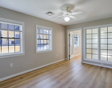 504 E Church Street - Photo Thumbnail 26