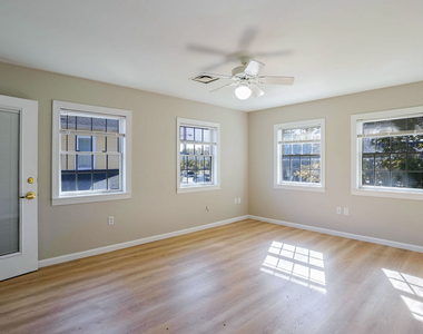 504 E Church Street - Photo Thumbnail 24