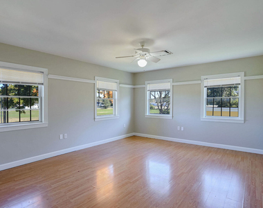 504 E Church Street - Photo Thumbnail 35