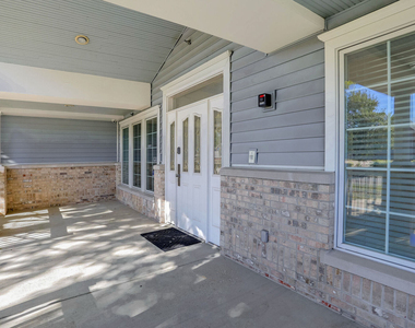 504 E Church Street - Photo Thumbnail 4