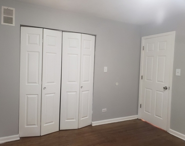 1061 E 80th Street - Photo Thumbnail 6