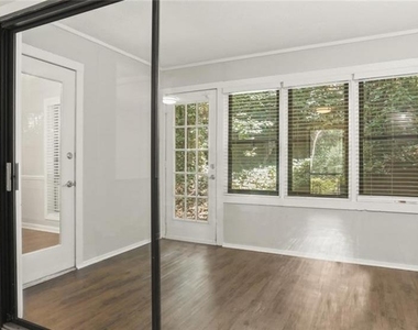 3000 Spring Hill Parkway - Photo Thumbnail 24