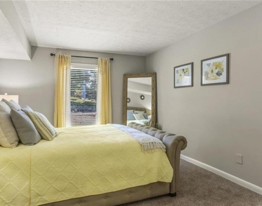 3000 Spring Hill Parkway - Photo Thumbnail 17