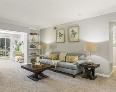 3000 Spring Hill Parkway - Photo Thumbnail 12
